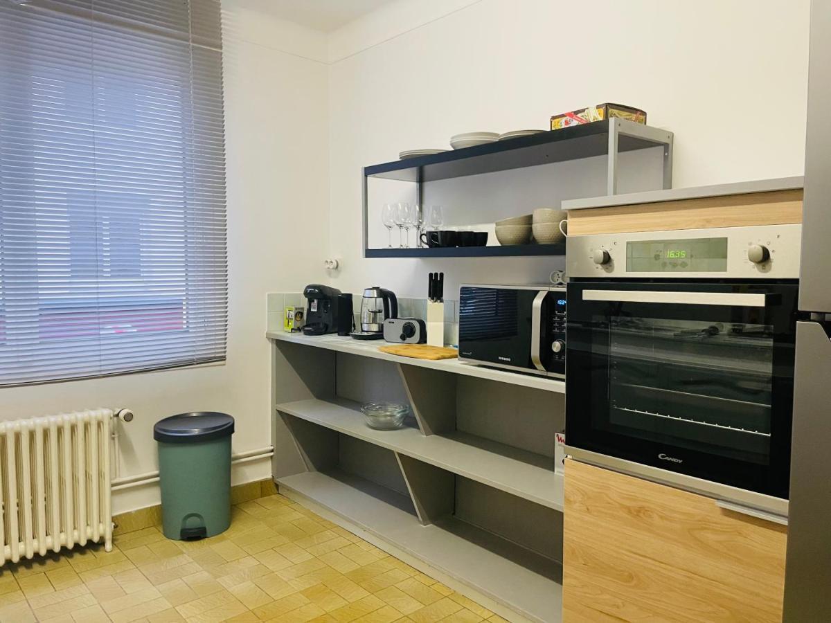 Charmant Appartement De Coeur De Ville - 2 Chambres Lits Queen Size - Netflix - Wifi 瑟堡 外观 照片