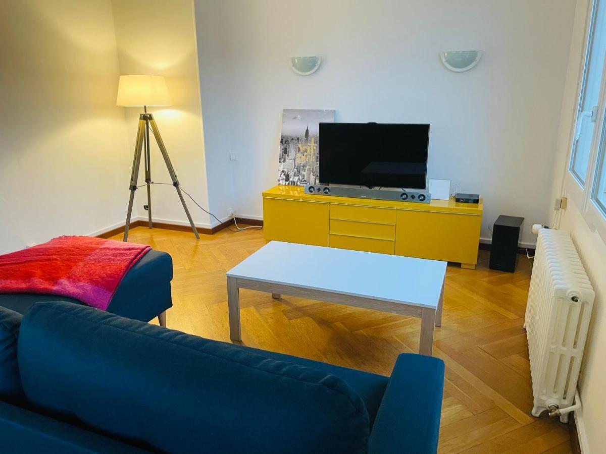 Charmant Appartement De Coeur De Ville - 2 Chambres Lits Queen Size - Netflix - Wifi 瑟堡 外观 照片